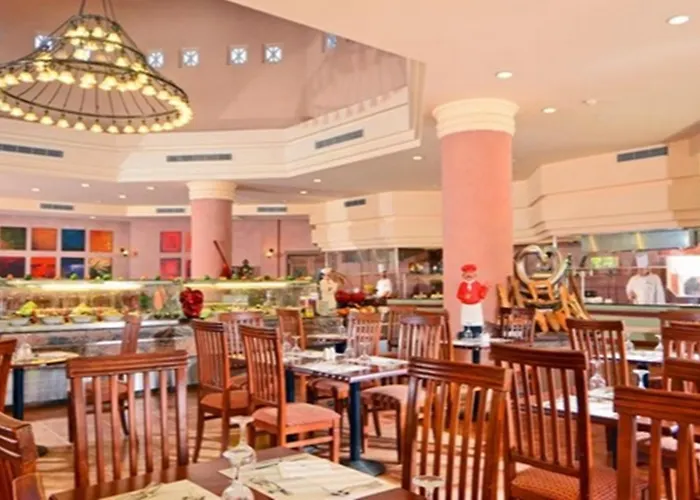 Charmillion Gardens Aquapark אתר נופש 5*