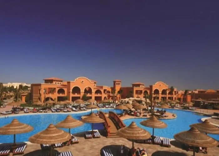Charmillion Gardens Aquapark 5*