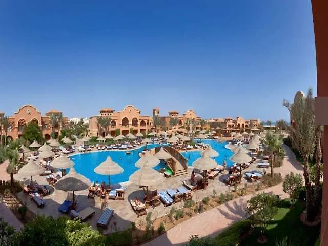 Charmillion Gardens Aquapark Resort