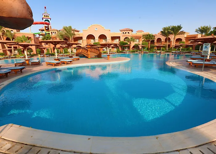 Charmillion Gardens Aquapark Resort 5*