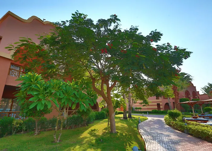Resort Charmillion Gardens Aquapark 5*