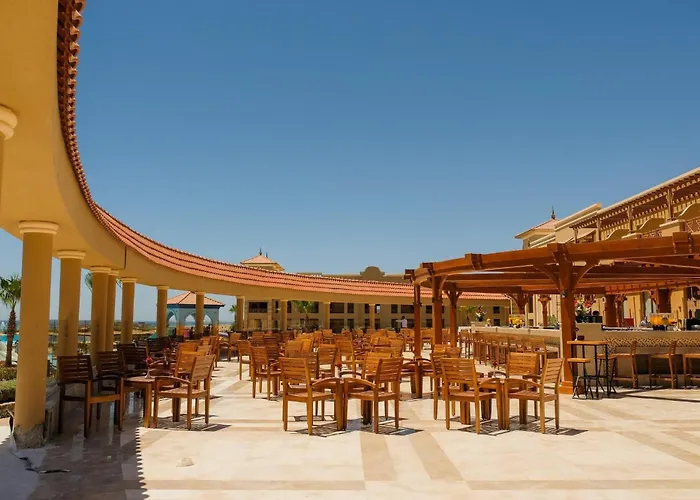 Resort Charmillion Gardens Aquapark 5*
