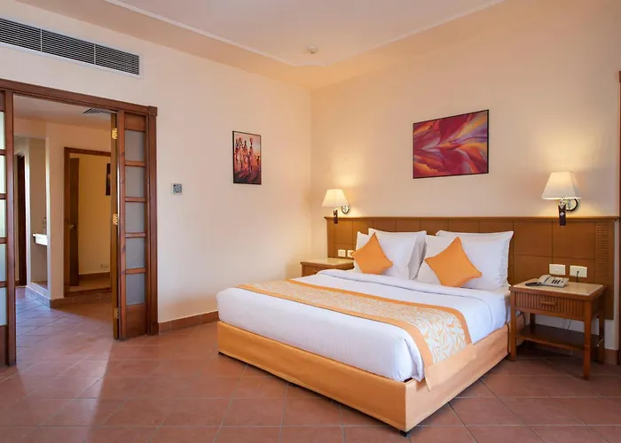 Charmillion Gardens Aquapark Resort