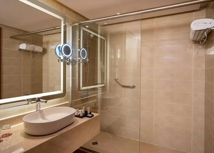 Charmillion Gardens Aquapark Resort 5*