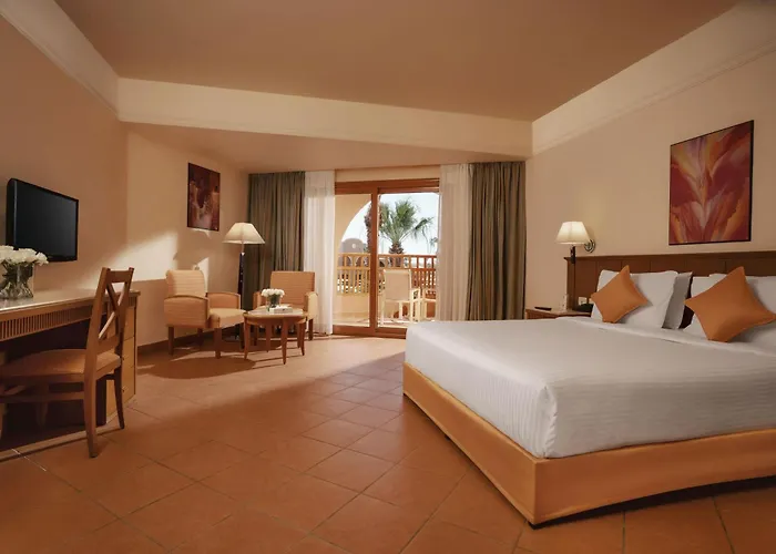 Charmillion Gardens Aquapark Resort 5*