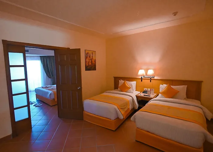 Charmillion Gardens Aquapark Resort